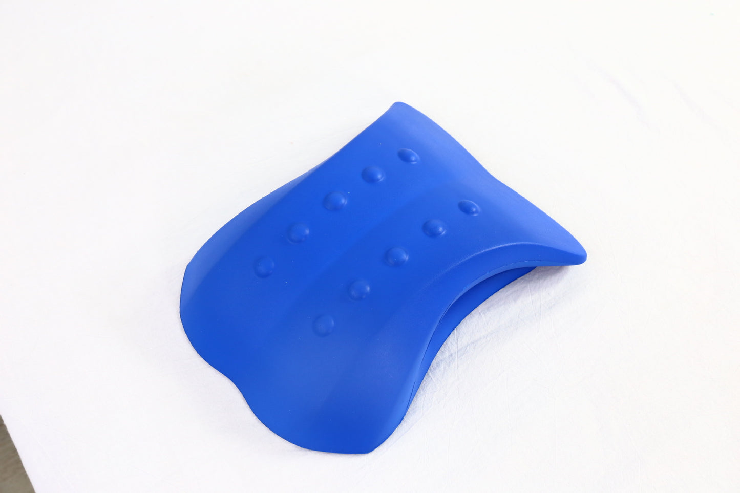 Lower Back Stretcher Device,Back Cracker Pillow, Spinal Deck Pain Relief ,Back Tension Relief,Lumbar Traction Cushion Suitable for Beginner 、Bed、Office、Car、Women、Men